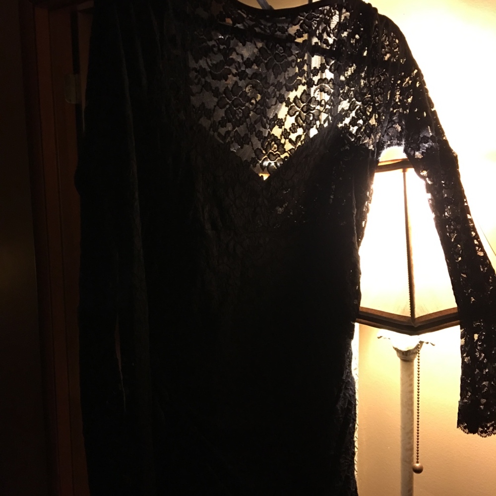 Dress - Picture 2 of 3